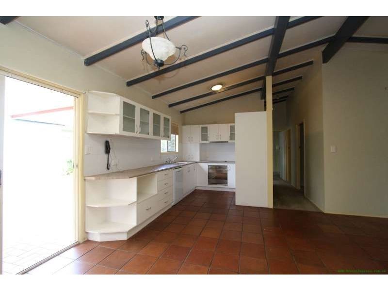 3 Lorrimore Street, Macgregor QLD 4109
