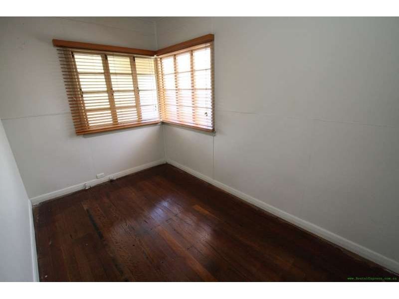 160 Morehead Street, Norman Park QLD 4170