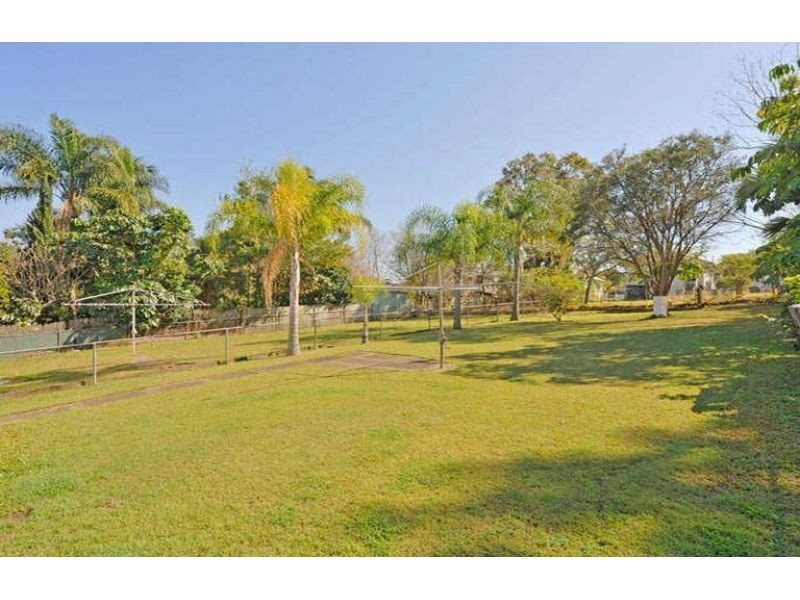 160 Morehead Street, Norman Park QLD 4170