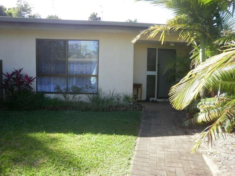 6, 71 Olsen Avenue, Labrador QLD 4215