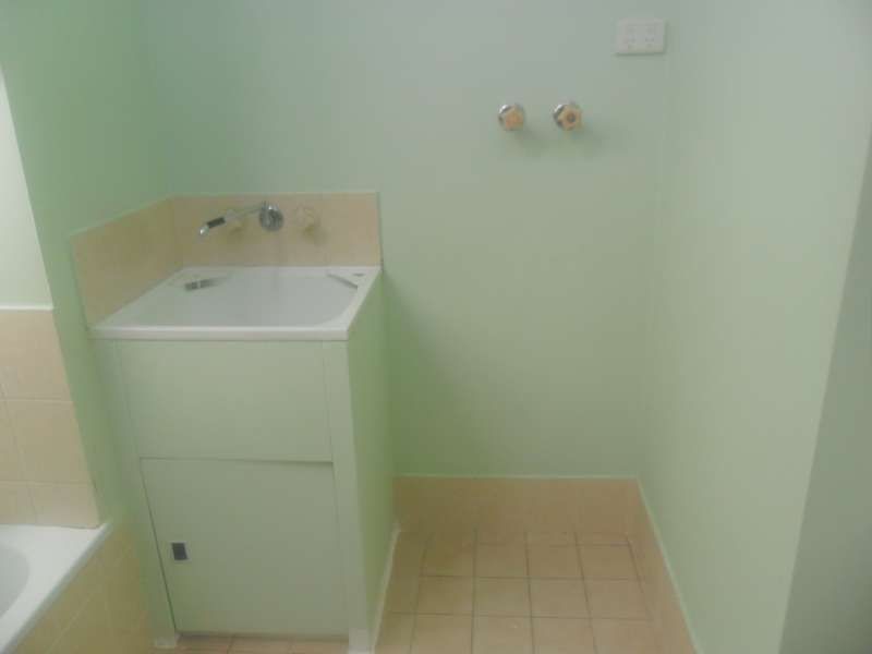 6, 71 Olsen Avenue, Labrador QLD 4215