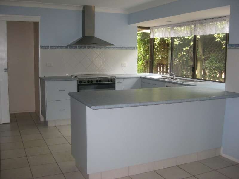 77 Diamond Avenue, Kallangur QLD 4503