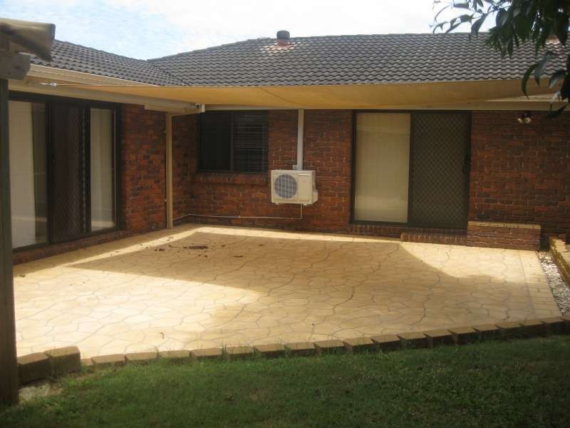 77 Diamond Avenue, Kallangur QLD 4503