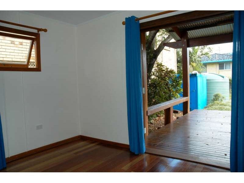 19 Baker Avenue, Labrador QLD 4215