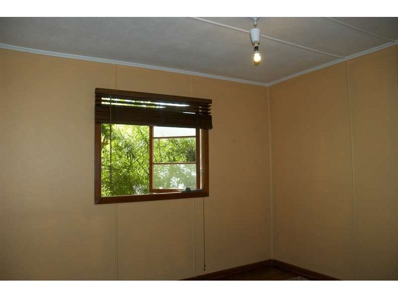 19 Baker Avenue, Labrador QLD 4215