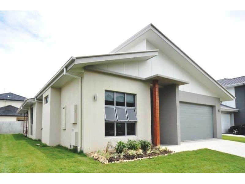 9 Rhodium Crescent, Hope Island QLD 4212