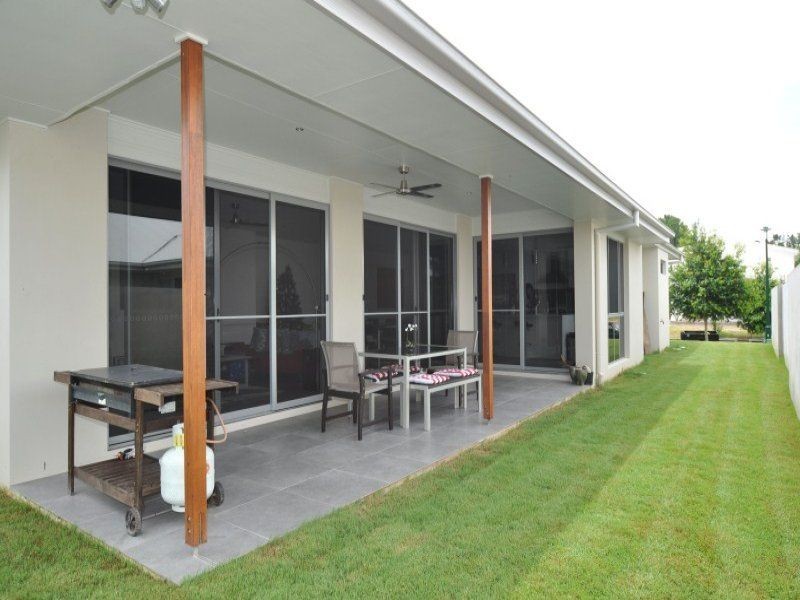 9 Rhodium Crescent, Hope Island QLD 4212