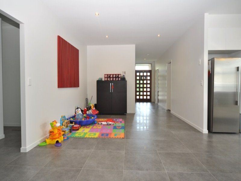 9 Rhodium Crescent, Hope Island QLD 4212