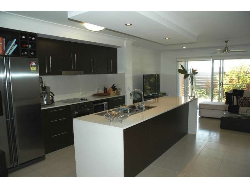 22 Lillie Street, Burleigh Waters QLD 4220