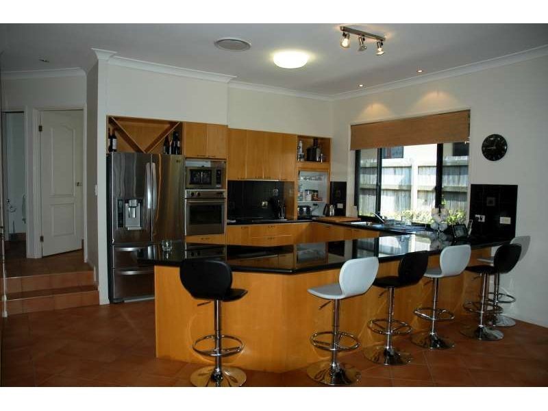 53 Highvale Drive, Helensvale QLD 4212
