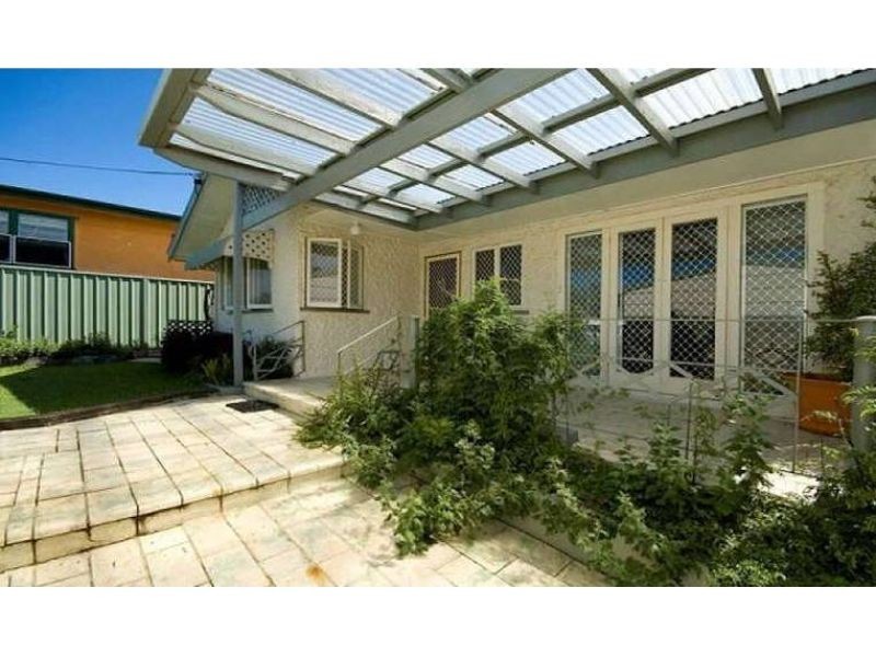 34 Ernest Street, Labrador QLD 4215