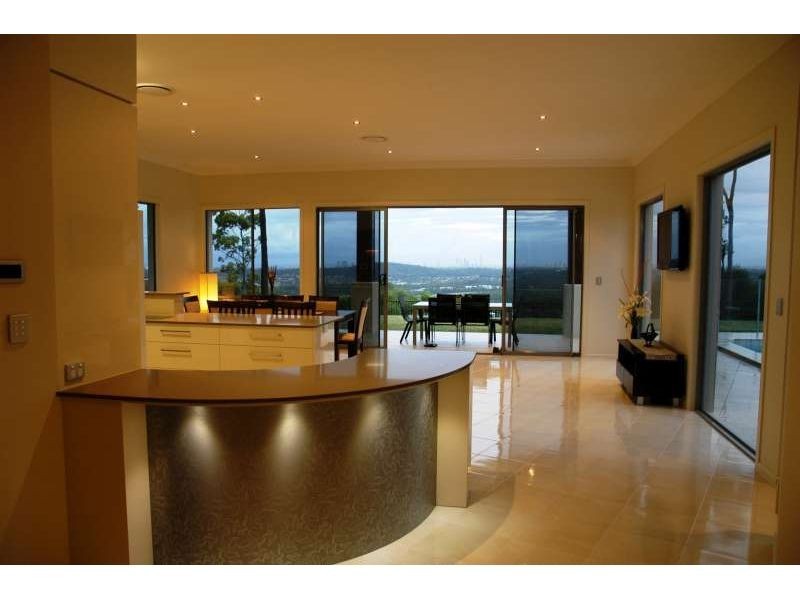 20 Zennith Crescent, Pacific Pines QLD 4211