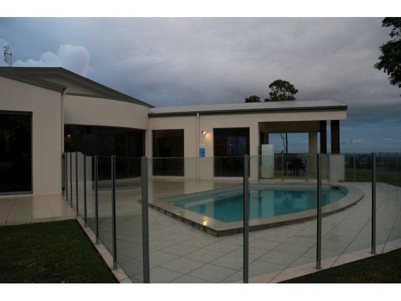 20 Zennith Crescent, Pacific Pines QLD 4211
