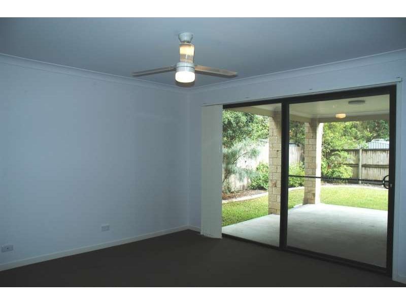 2/18 Freeda Street, Ashmore QLD 4214