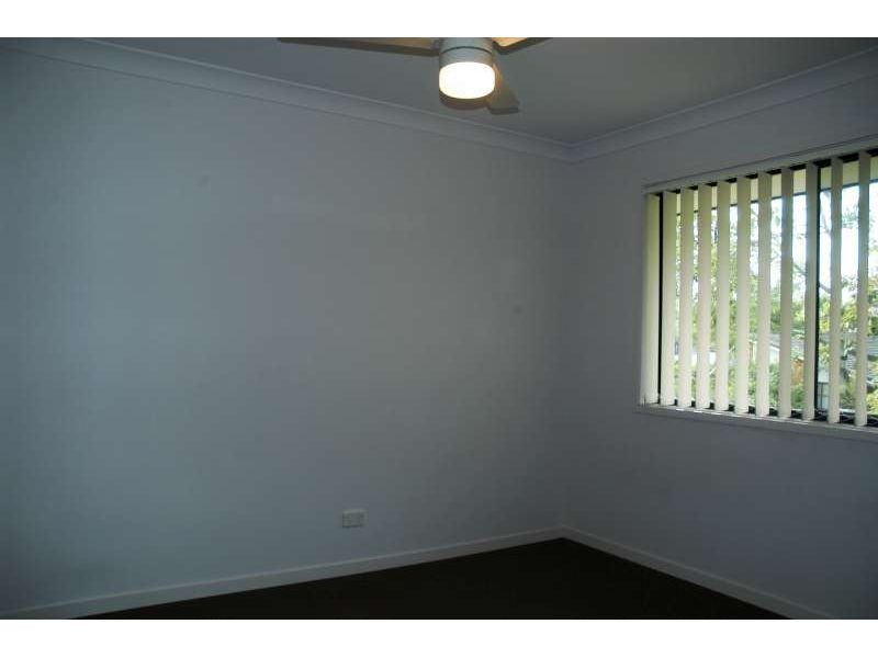 2/18 Freeda Street, Ashmore QLD 4214