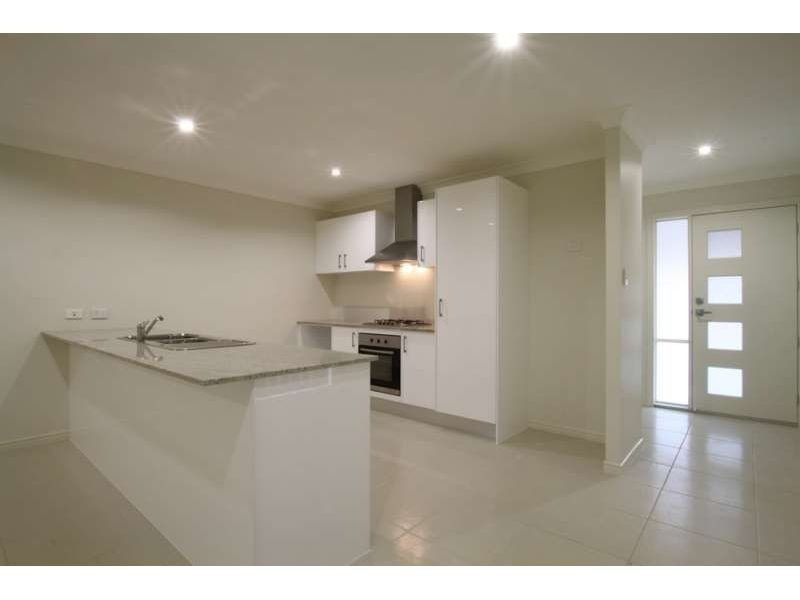 1/7 Thistle Street, Upper Caboolture QLD 4510