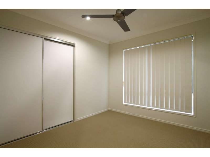 2, 7 Thistle Street, Upper Caboolture QLD 4510