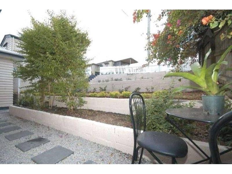 80 Willmington Street, Newmarket QLD 4051