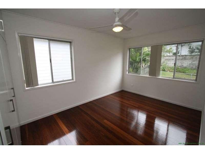 2/8 Dyne Street, Red Hill QLD 4059