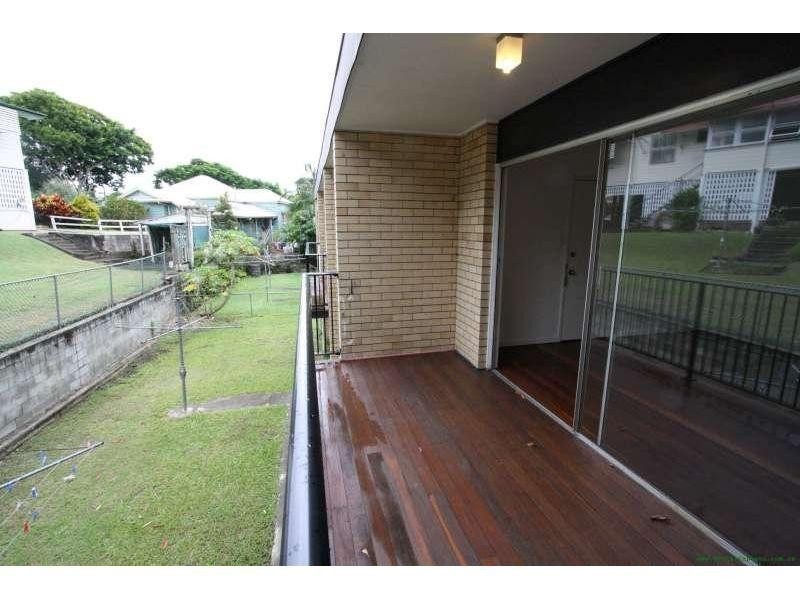 2/8 Dyne Street, Red Hill QLD 4059