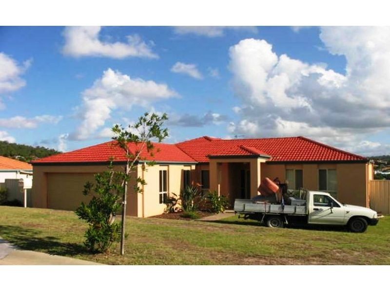 11 Kite Circuit, Arundel QLD 4214