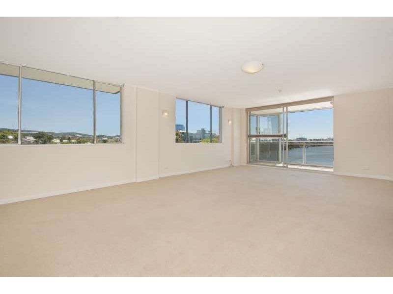 12/2 Sandford Street, St Lucia QLD 4067