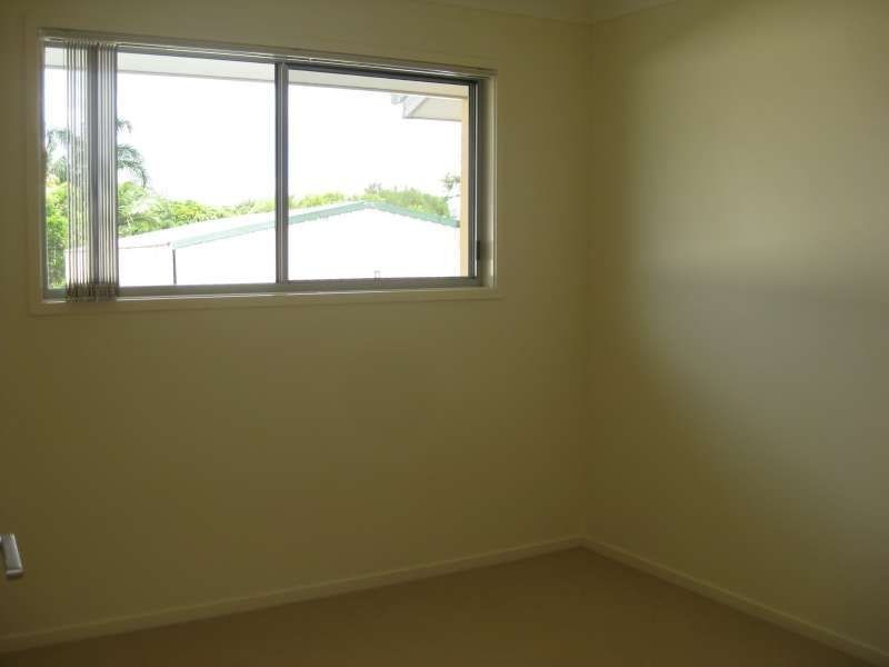 2/105 King Street, Caboolture QLD 4510