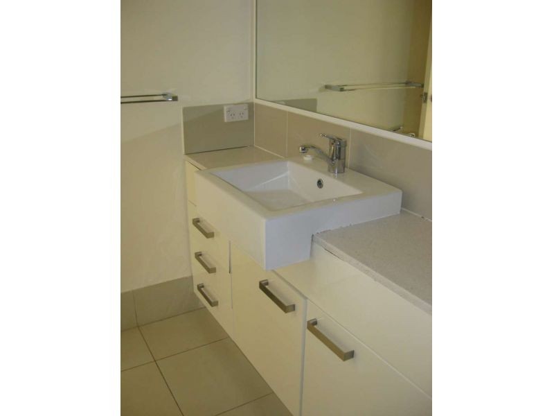 2/105 King Street, Caboolture QLD 4510