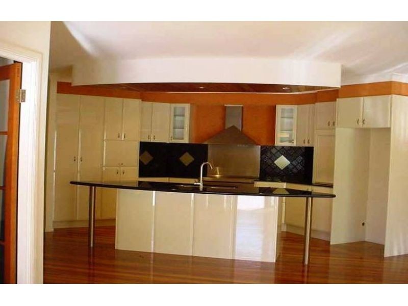 14 Petworth Court, Arundel QLD 4214