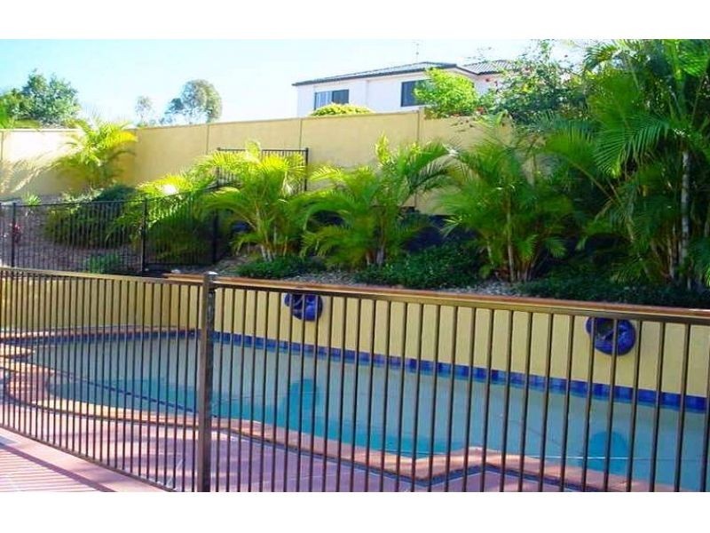 14 Petworth Court, Arundel QLD 4214