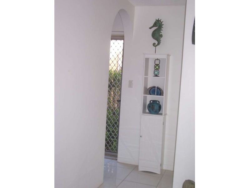 1/115 Prince Edward Parade, Scarborough QLD 4020