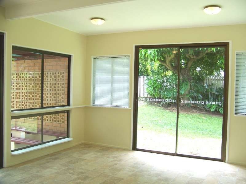 9 Macedon Street, Wavell Heights QLD 4012