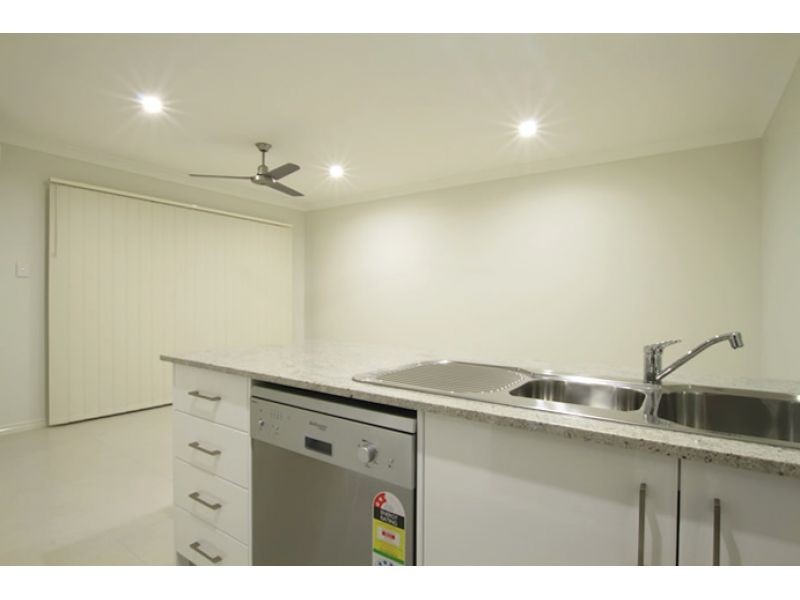 2/9 Wilton Court, Morayfield QLD 4506