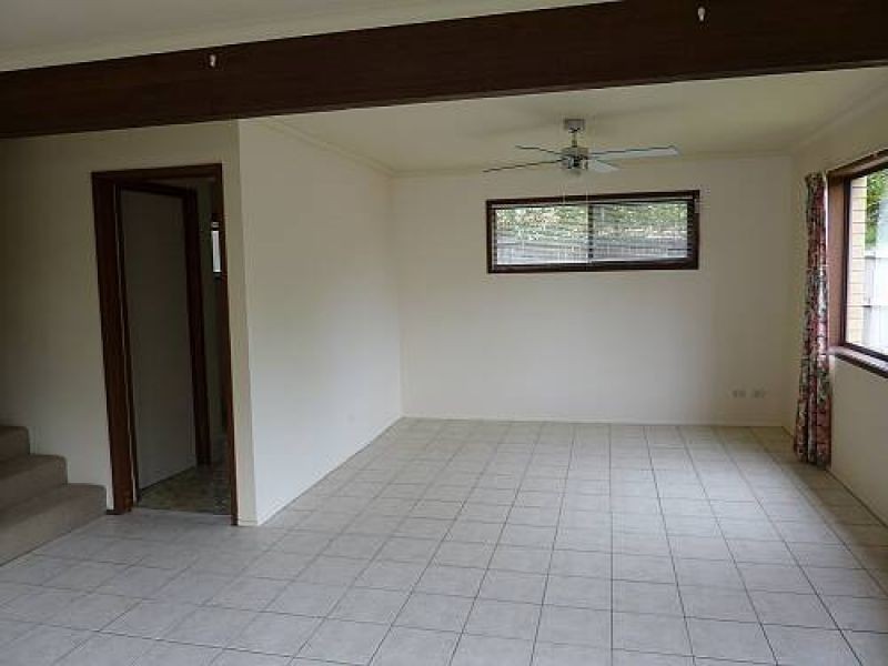 2, 13 Caroline Avenue, Southport QLD 4215