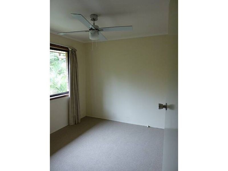 2, 13 Caroline Avenue, Southport QLD 4215