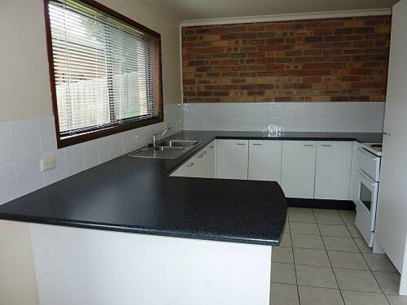 2, 13 Caroline Avenue, Southport QLD 4215