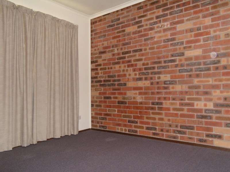2, 13 Caroline Avenue, Southport QLD 4215