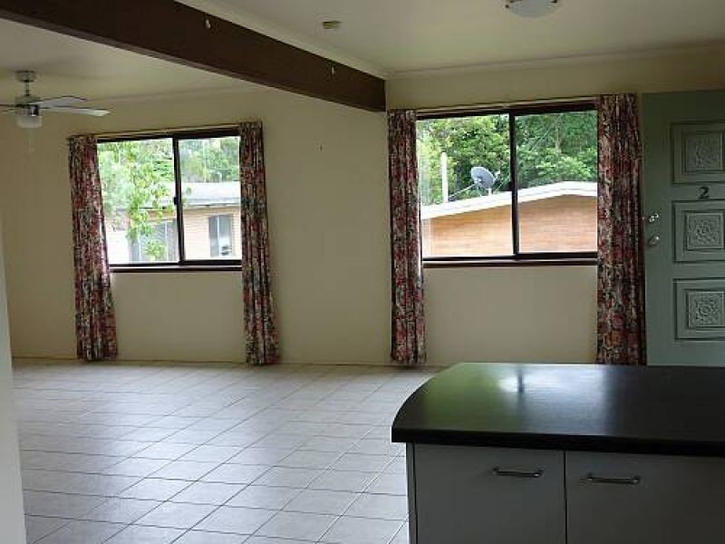 2, 13 Caroline Avenue, Southport QLD 4215