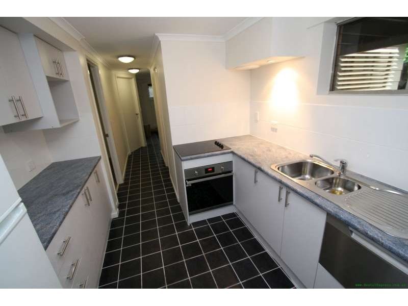 55 Ormonde Road, Yeronga QLD 4104