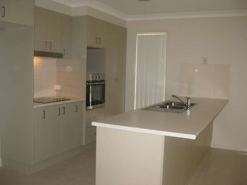 5 Newmarket Drive, Morayfield QLD 4506