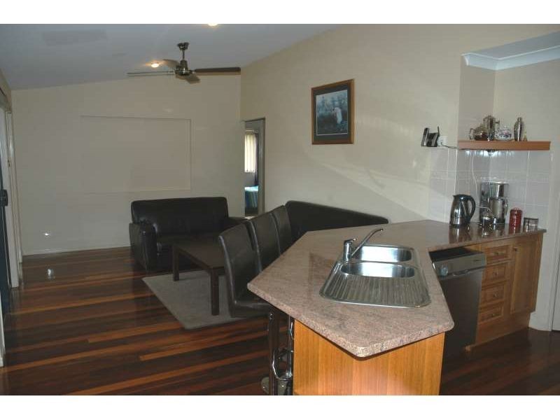 2 Riverina Court, Mudgeeraba QLD 4213
