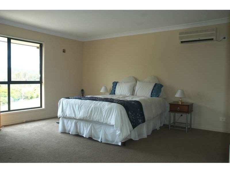 2 Riverina Court, Mudgeeraba QLD 4213