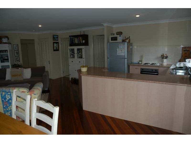 2 Riverina Court, Mudgeeraba QLD 4213