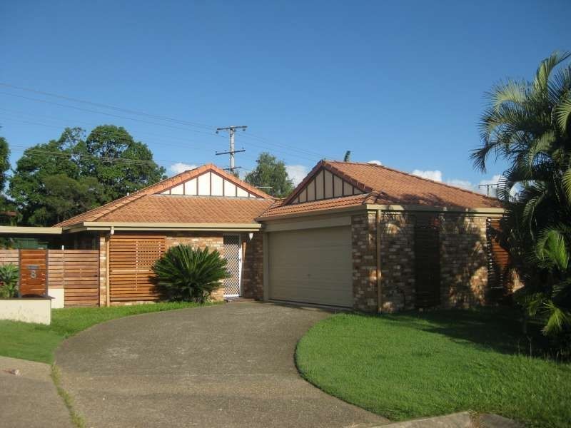 8 Macadam Court, Kallangur QLD 4503