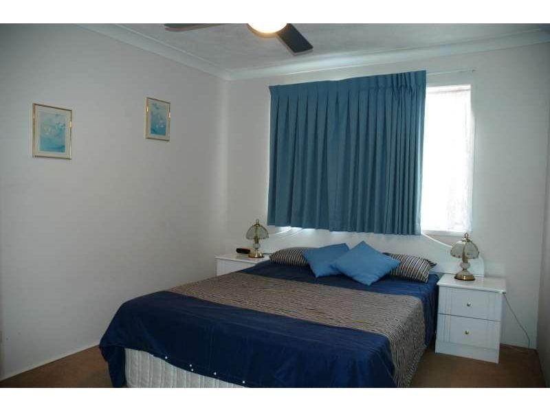 12/2761 Gold Coast Highway, Broadbeach QLD 4218