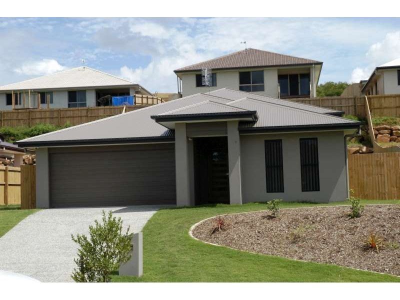 17 Fortescue Street, Pacific Pines QLD 4211