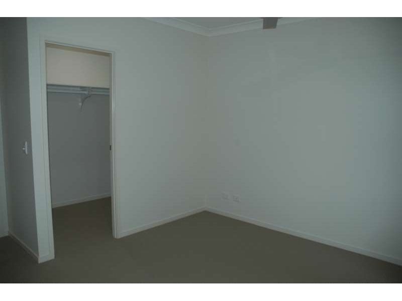 17 Fortescue Street, Pacific Pines QLD 4211