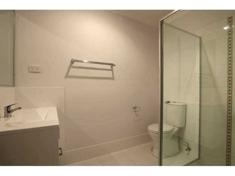 2/5 Sims Street, Caboolture QLD 4510