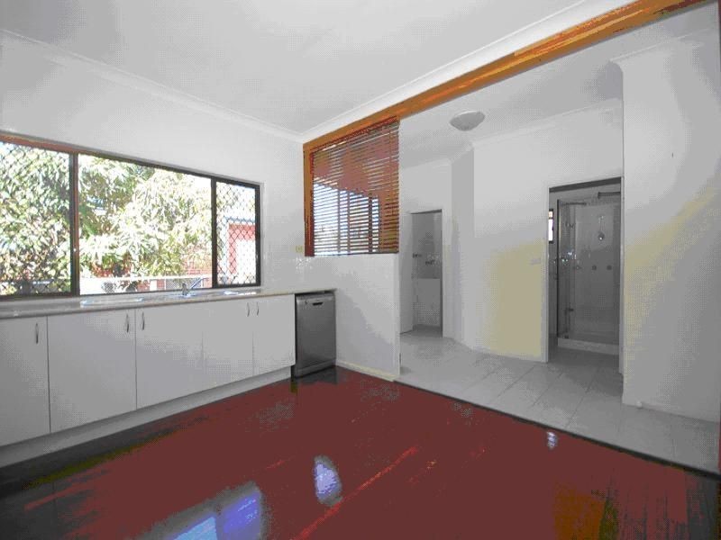 5B Tweed Street, Southport QLD 4215