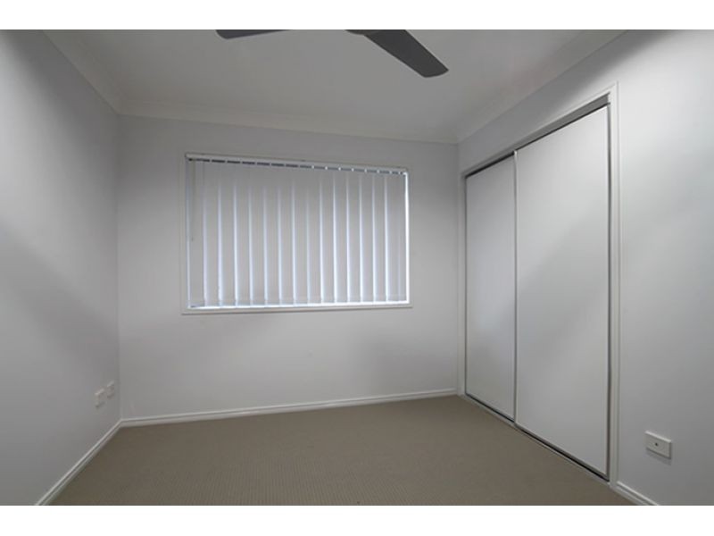 2/6 Sapphire Court, Morayfield QLD 4506